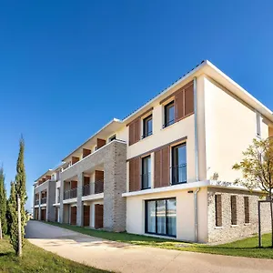  Hotel Ibis Styles Aix-en-provence Tgv Francia
