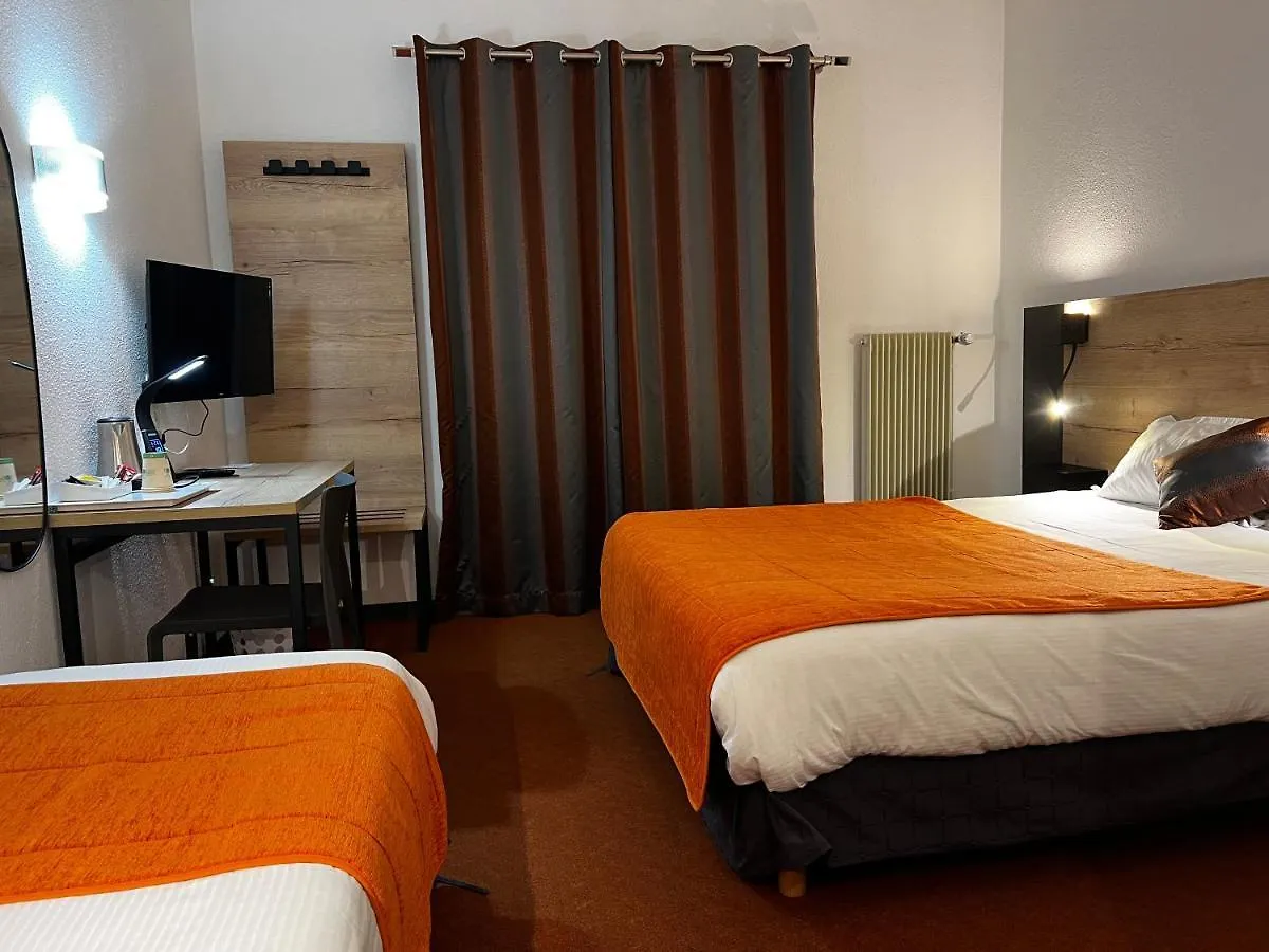 Hotel Lacour Eygliers 3*,